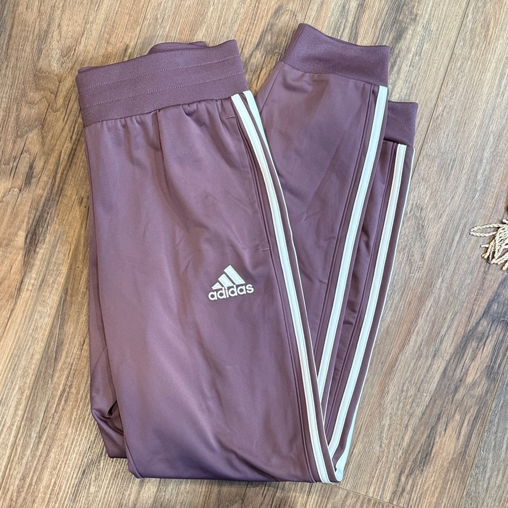 Adidas classic 3S Joggers w/ pockets